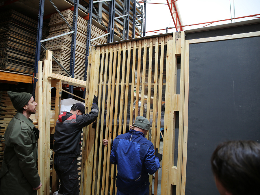 Как мы два раза в год собираем QBIK внутри, чтобы все работало снаружи