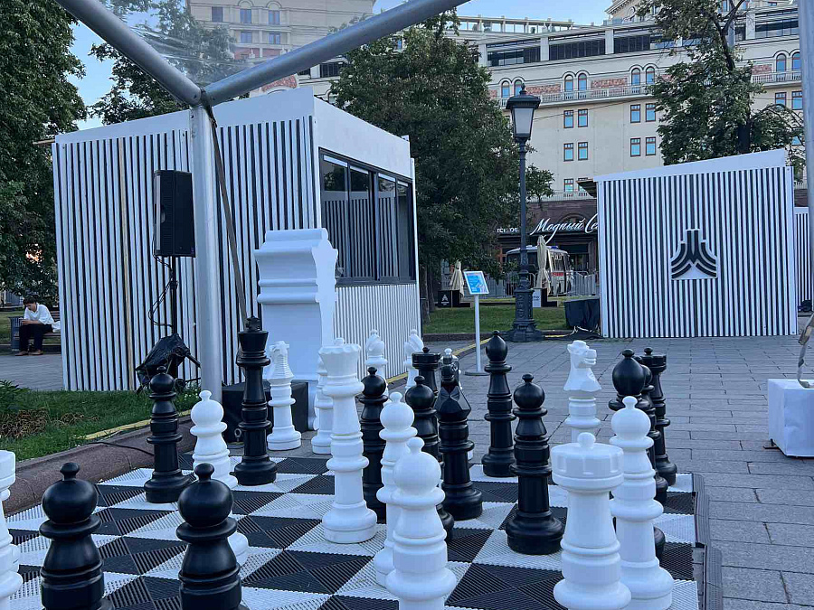 Кьюбики на бульварах г. Москвы