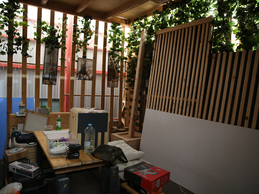 Как мы два раза в год собираем QBIK внутри, чтобы все работало снаружи