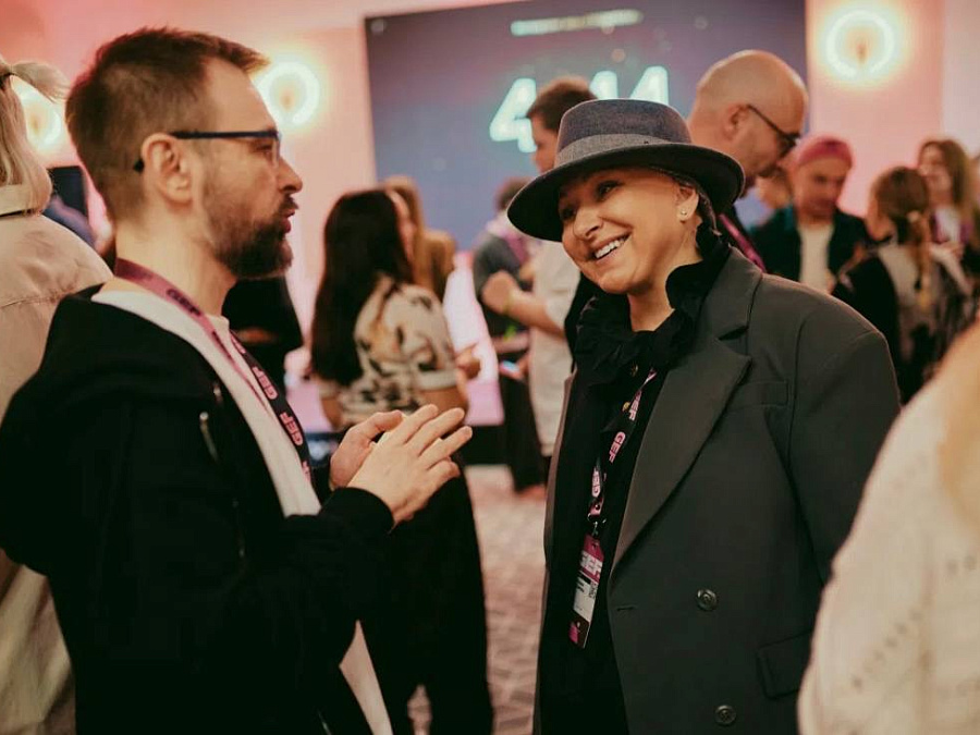 Стрит-мебель на фудкорте: Global Event Forum