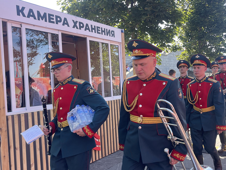 Музеон прыгнул в лето. А мы собрали для этого 39 павильонов.